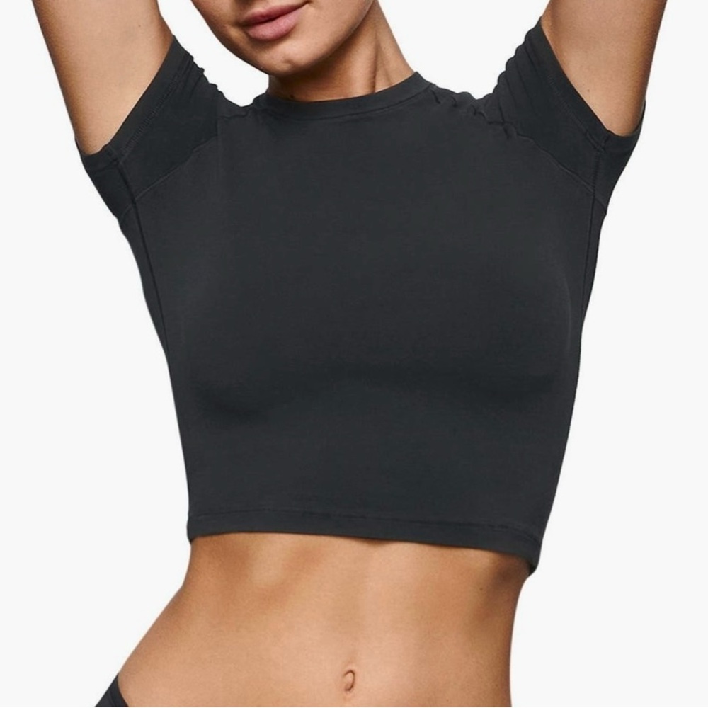 skims new vintage cropped raglan t-shirt